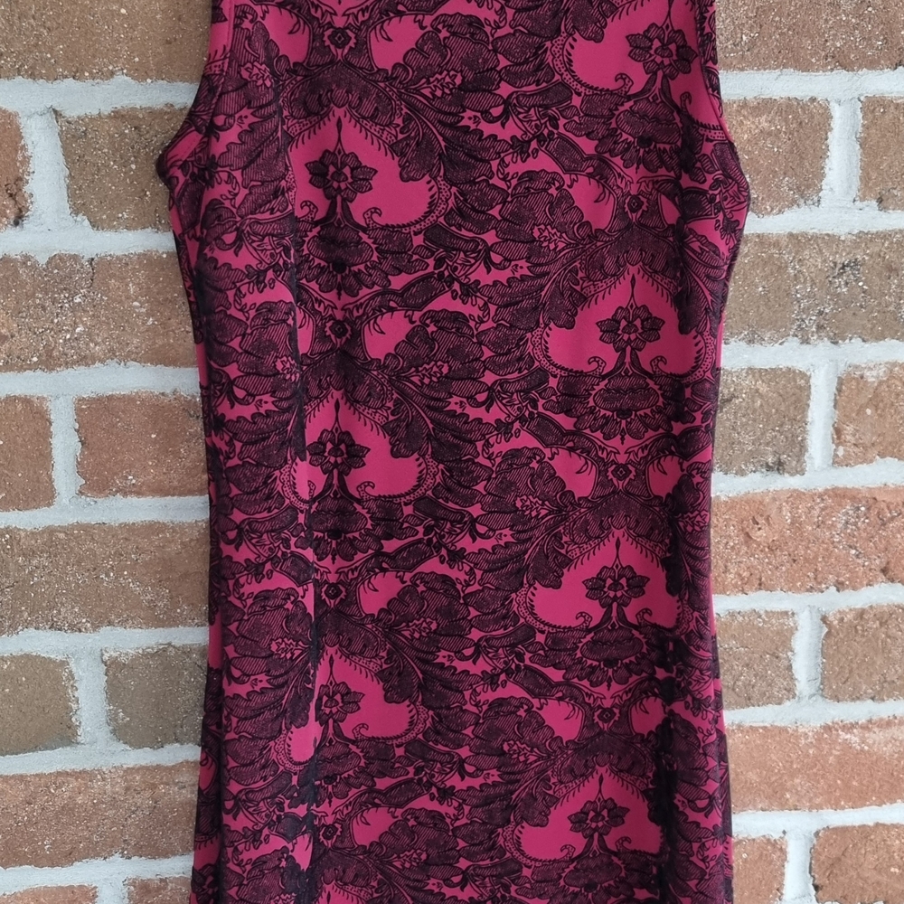 Chic Red and Black Patterned Dress